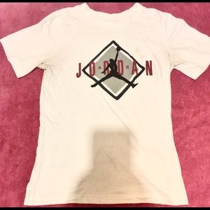 White jordan t-shirt (12/14)
